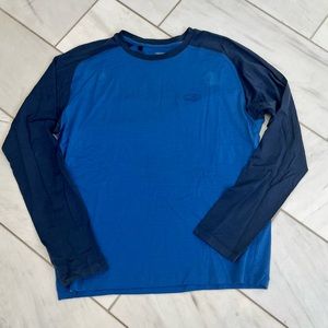 Icebreaker pure merino superfine lite long sleeve men’s top size medium.
